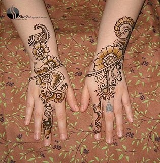  نقوش الحناء .. Latest-and-beautiful-mehndi-designs-www-she9-blogspot-com-12